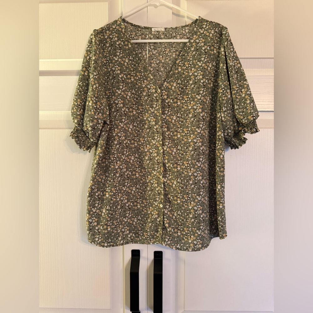Light Green Floral Print Button Detail Blouse